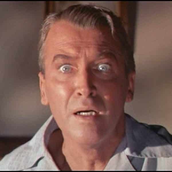 Bild på skådespelaren James Stewart i Alfred Hitchcock-filmen "Fönstret åt gården".